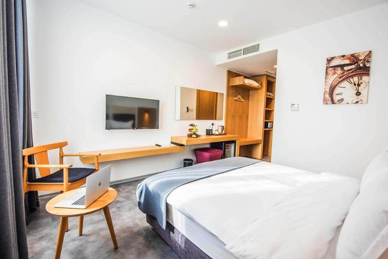 Ingate Hotel Famagusta  Esterno foto